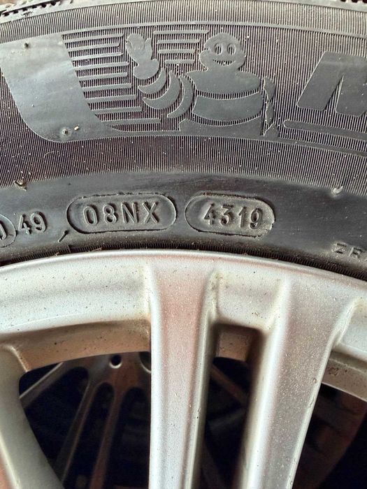 шини 215 60 R16  всесезонка MICHELIN   215 60 r16
