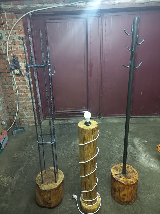 Продам вішаки з дерева і металу