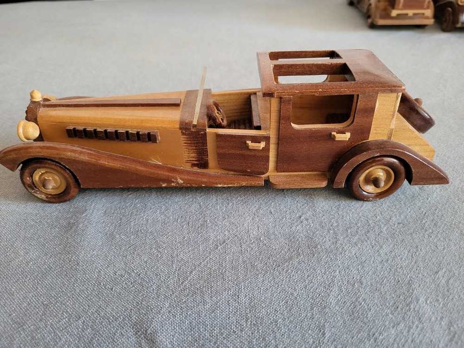 Carro em Madeira