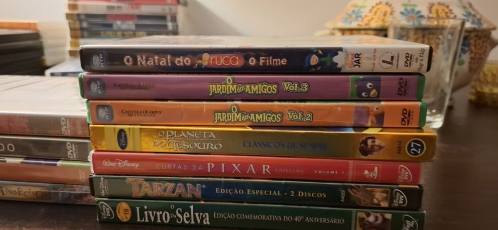 DVDs infantis e juvenis