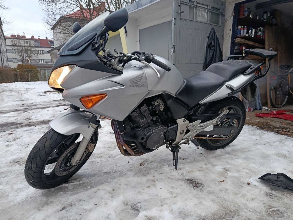 Honda Cbf600s 2004 przeczytaj opis.