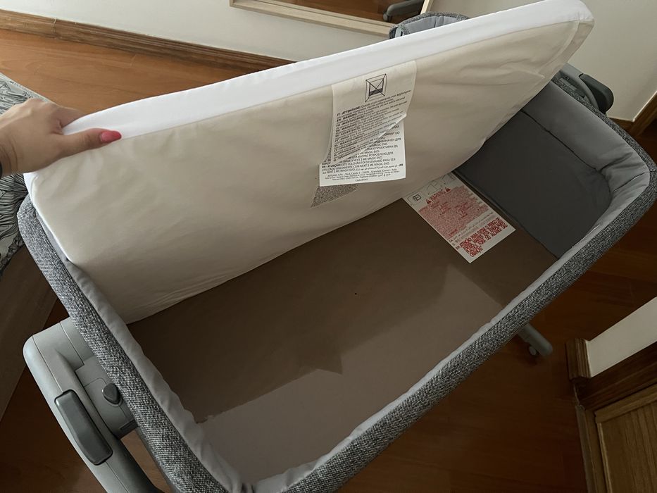 Vendo berco next to me magic evo cinza