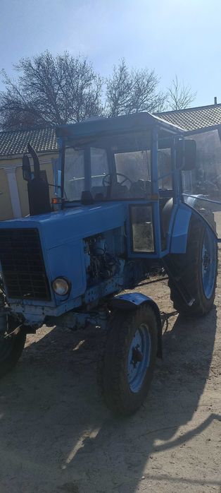 мтз 80 на дозаторі.