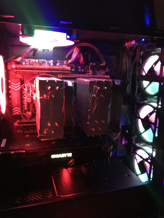 Рендер станция Intel xeon-E5 2678 v3 2шт gtx1070g1 8gb RAM64gb