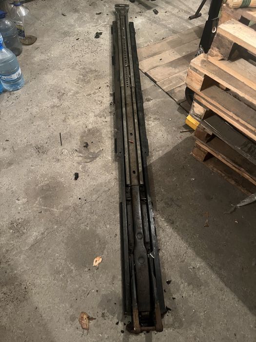 Сдвижна стойка бокова