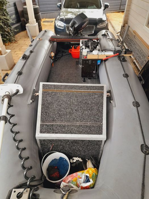 Надувний човен Колібрі КМ-400DSL