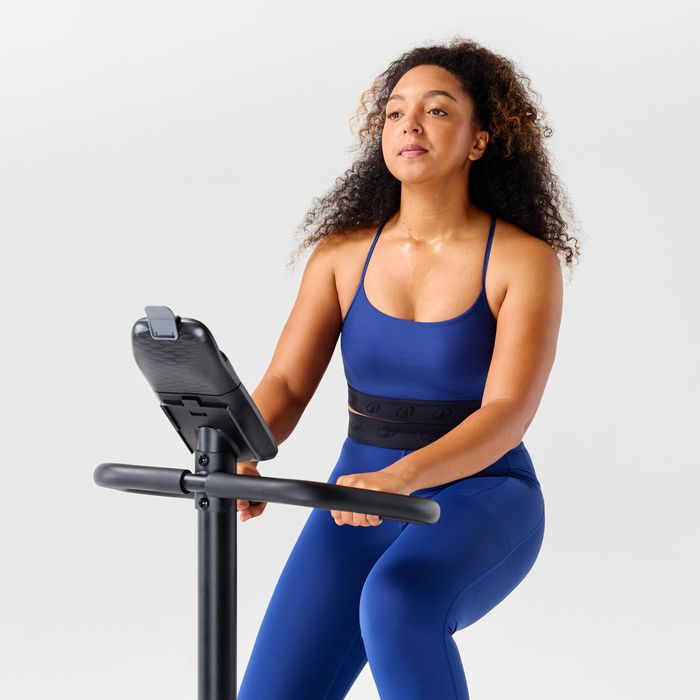 Bicicleta estática com resistência motorizada, EB140 B, garantia