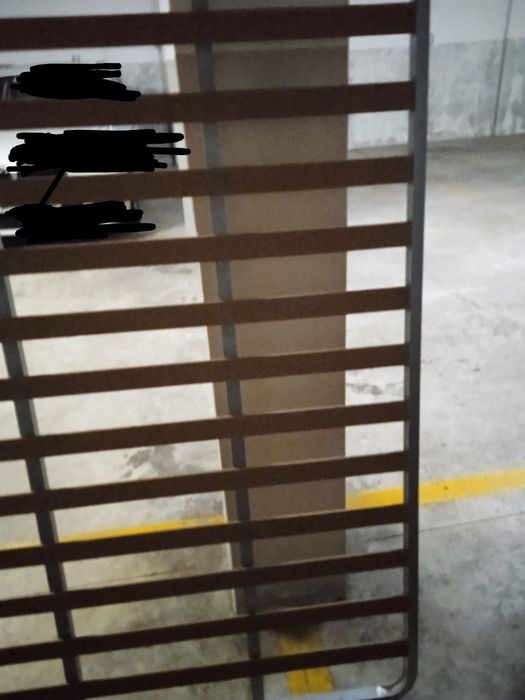 Estrado de cama (Corpo e meio)