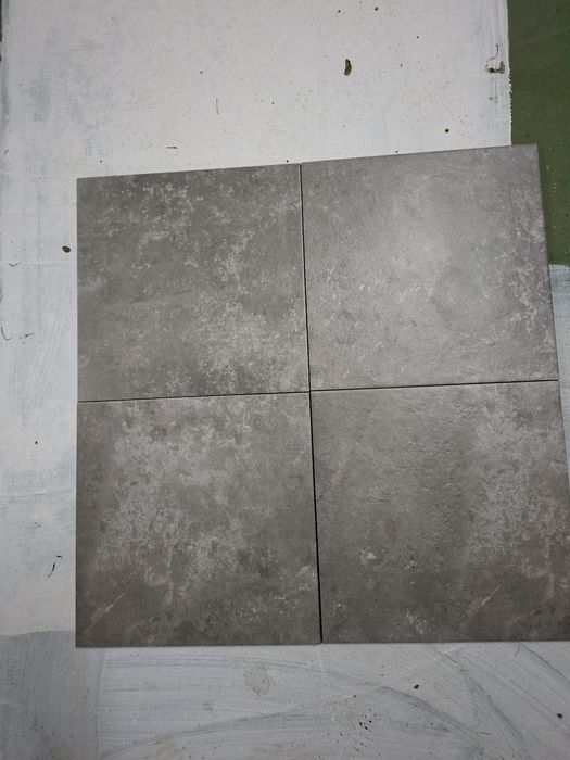 Sprzedam  płytki podłogowe Paradyż 30x30 ,1,26m , 14 szt