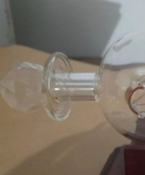 Caravela do séc. XVI dentro de garrafa em vidro