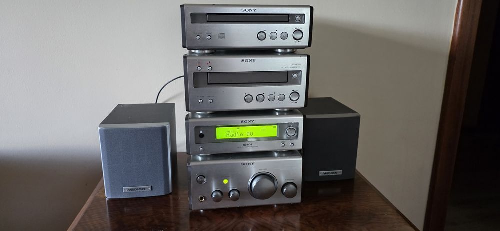 Wieża SONY model sp55