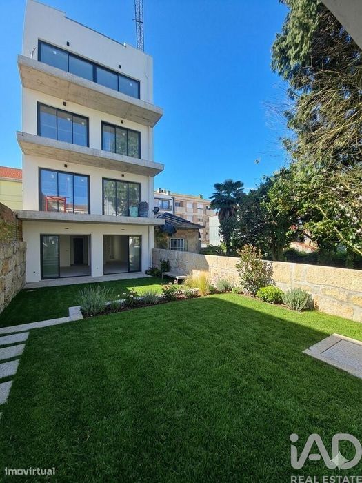 Apartamento T1 em Santa Marinha E São Pedro Da Afurada de 66,00 m2 — Mafamude E Vilar Do Paraíso, Porto