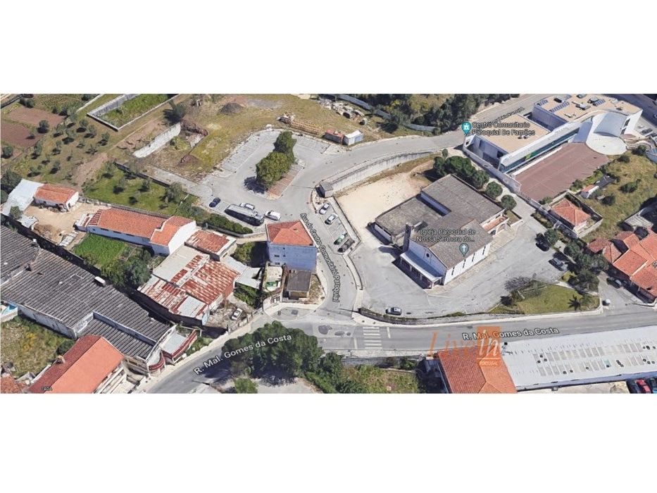 Loja Comercial Licenciada para a Atividade de Restauração em Famões — Pontinha E Famões, Lisboa