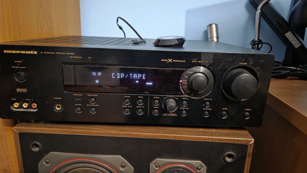 Amplituner Marantz AV SURROUND RECEICER SR4000