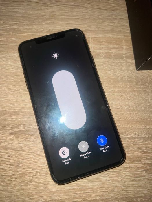 Iphone 11 pro max ios 26 256 гб опис