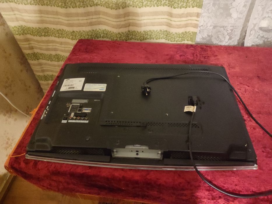 Продам телевізор Samsung