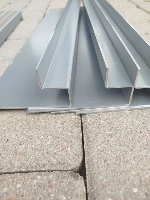 Burty do przyczepki samochodowej 2100/1500