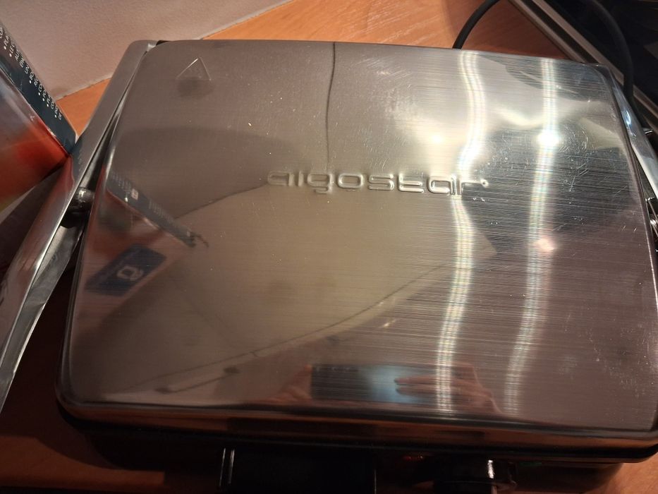 Wielofunkcyjny grill elektryczny Aigostar – 4 w 1 do mięsa i panini