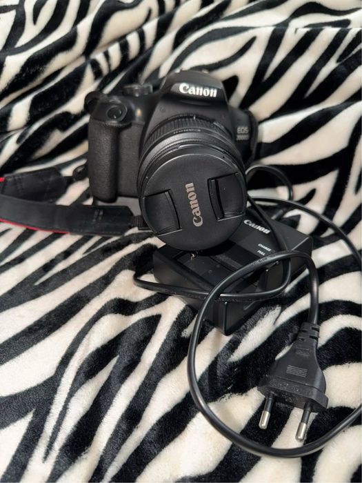 Canon EOS 2000 D