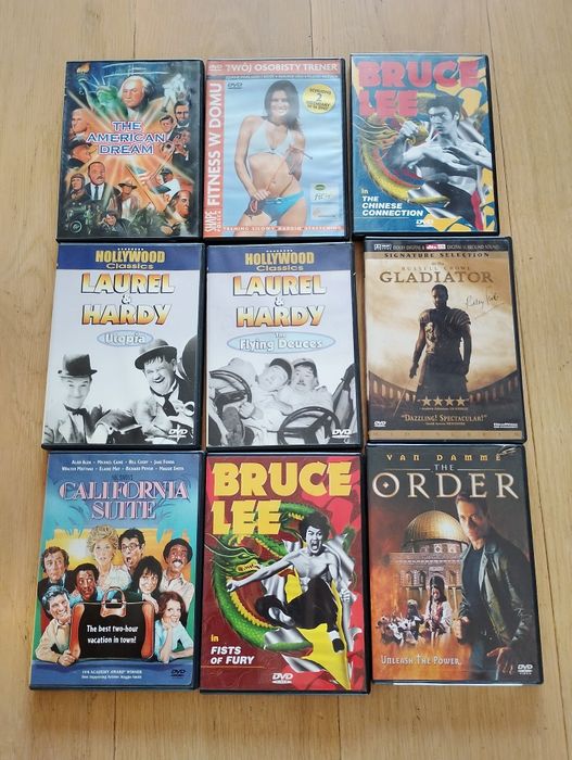 Kolekcja filmów DVD i kaset magnetofonych