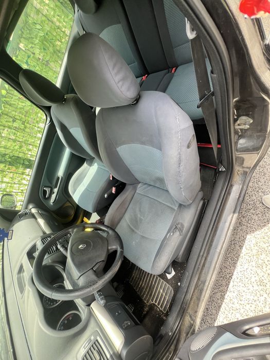 Renault Clio — fotografia 10