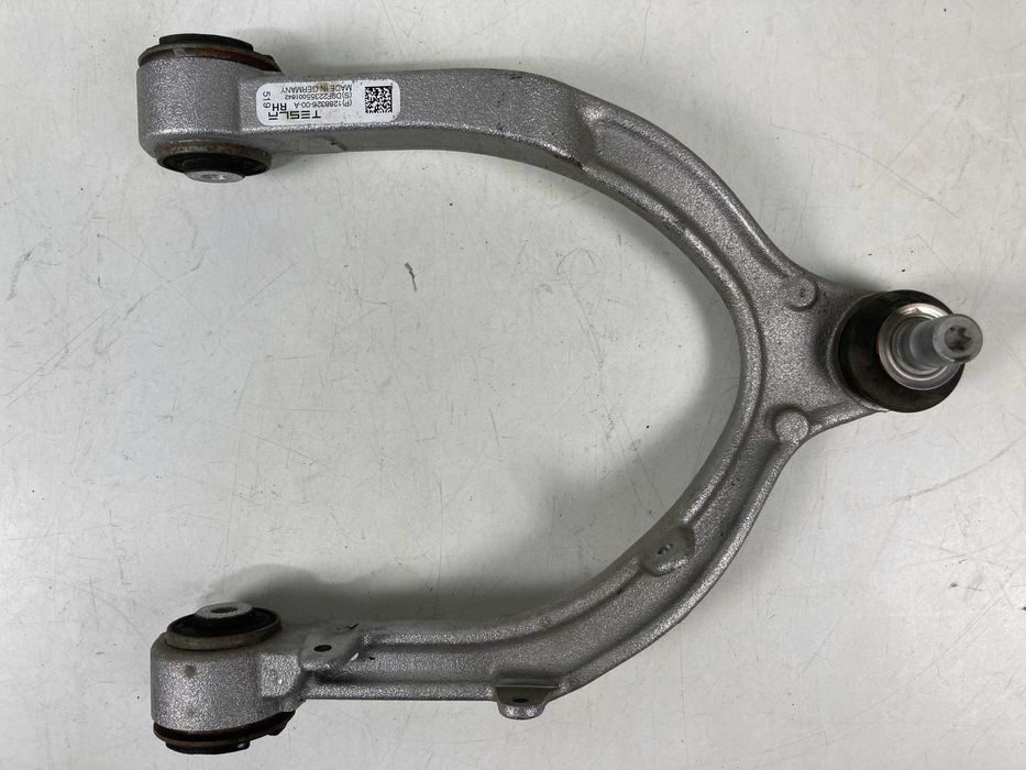 TESLA MODEL Y - ричаг верхній передній лівий/правий дорест рест