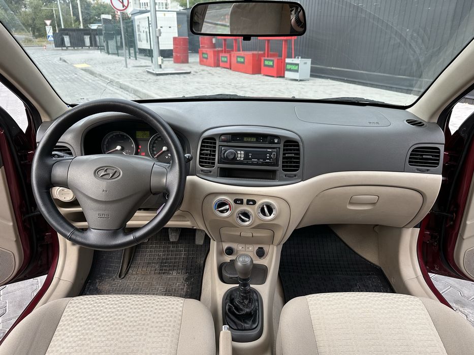 Продам Hyundai Accent 2008