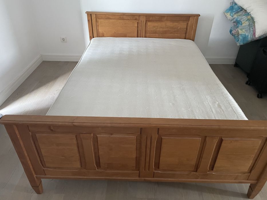 Łóżko drewniane 140x200
