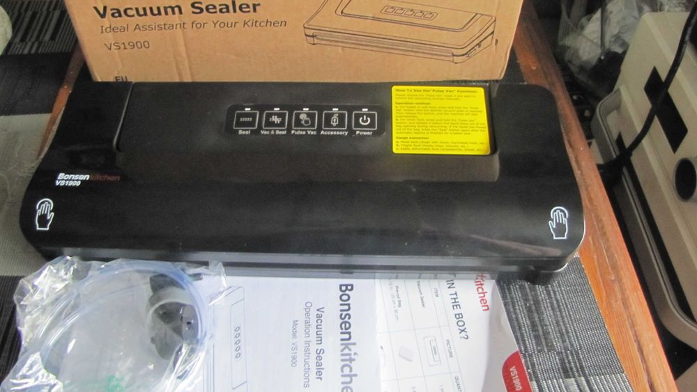 Вакууматор Bonsenkitchen VS1900