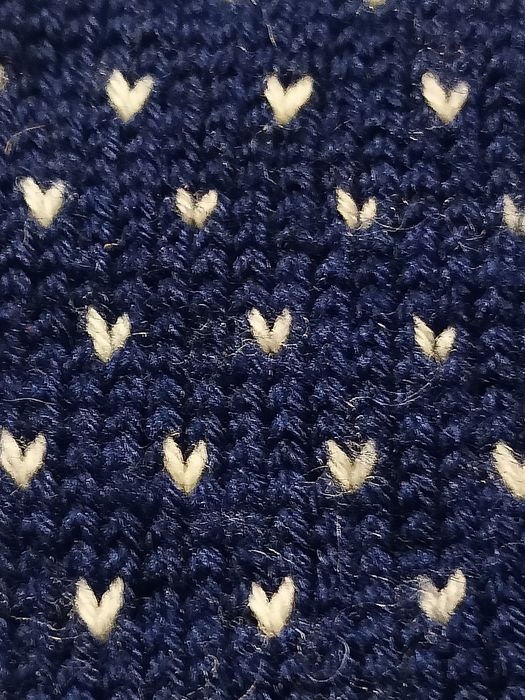 Ręcznie robiony rozpinany na guziki sweter z wełny 140 do 146 handmade