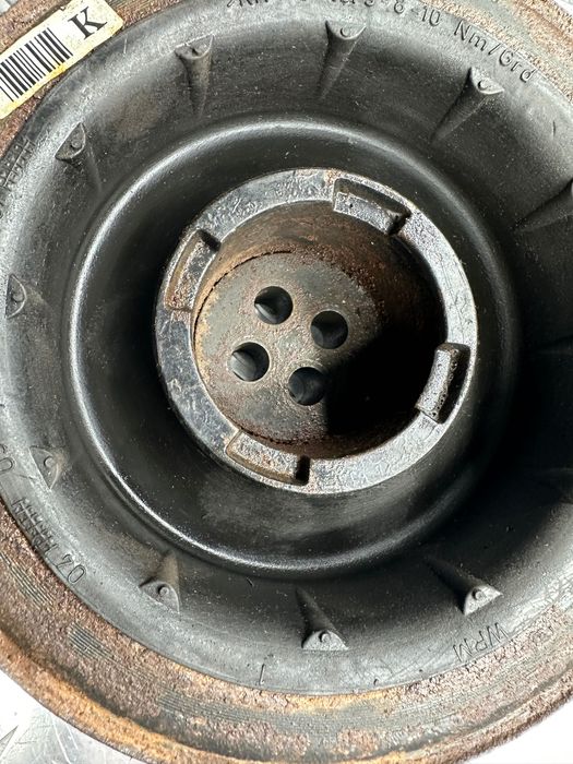 Шкив коленвала  BMW  m57 bmw 3/5/7/x3/x5/x6 11237793593