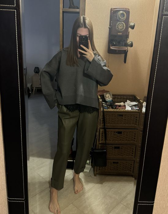 Брюки штани Mango з екошкіри хакі