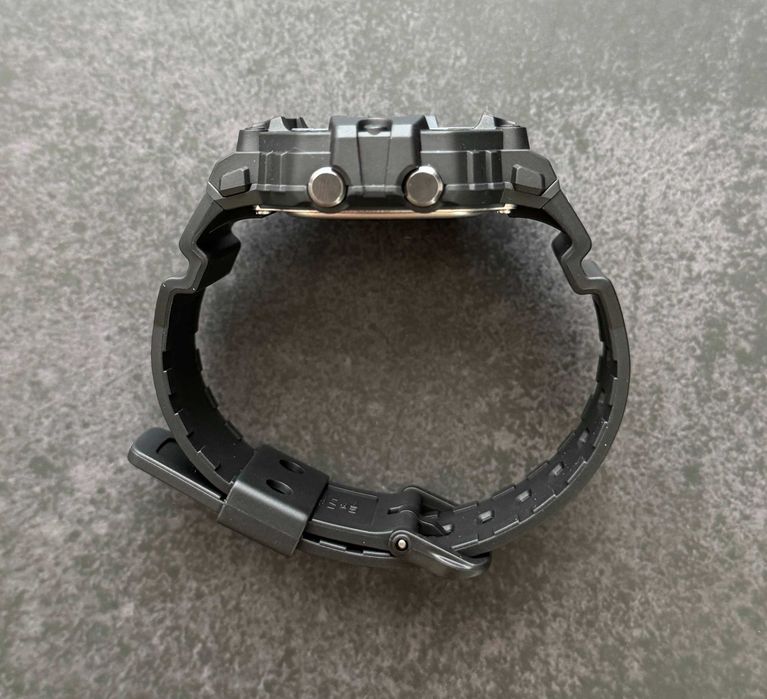 Годинник Casio WS-1700H-1A новий оригінал