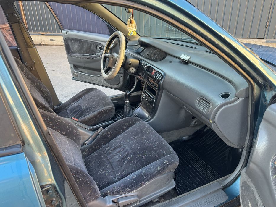 Mazda 626 2.0 бензин 1993р
