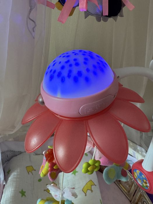 Мобіль проєктор на кроватку!