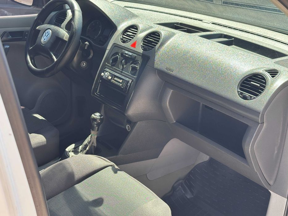 Продам VOLKSWAGEN Caddy пас 2005 2.0d механiка