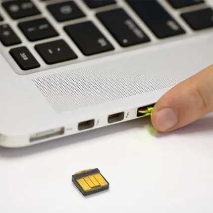 Klucz zabezpieczający Yubico YubiKey 5 Nano