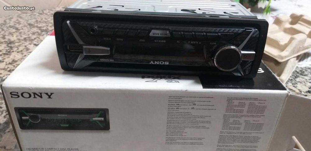 Auto  radio novo