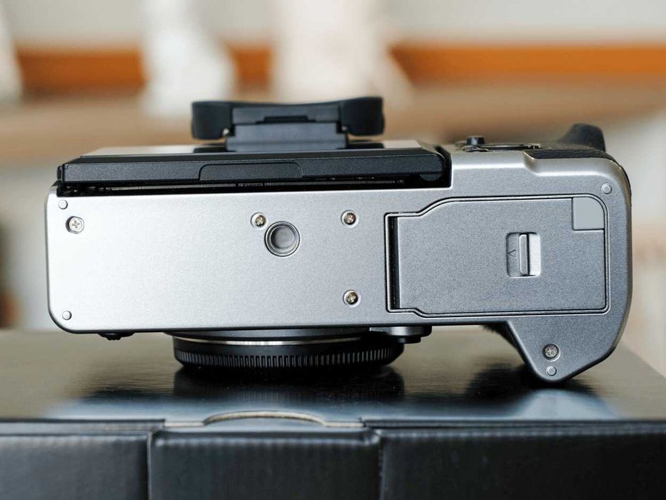 Fuji XT5 srebrny, przebieg 9499, 2x bateria, gwarancja do 01.2027