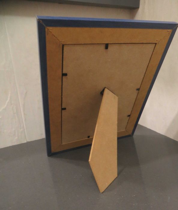 Porta fotos, madeira maciça, Azul, com vidro protetor - 26 X 21 cm