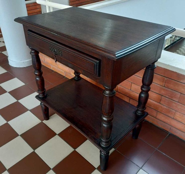 Mesa Bufete Pau Santo