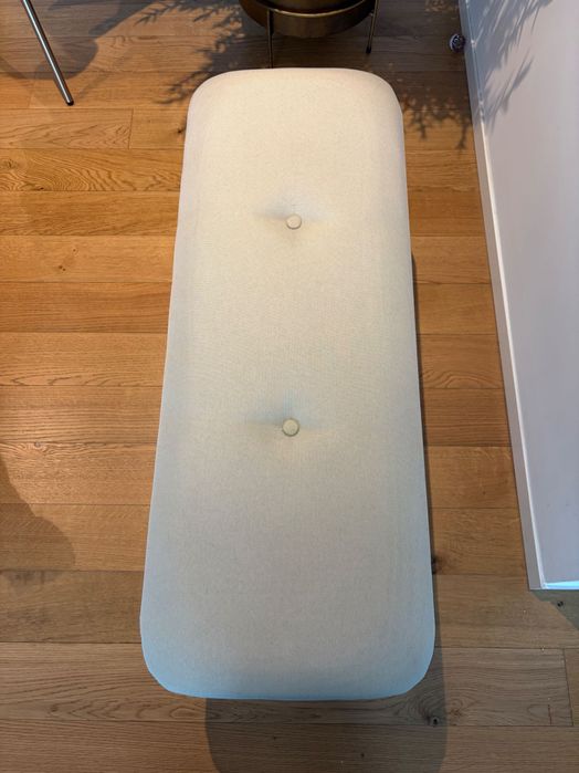 Banco de entrada, para calçar, em bom estado