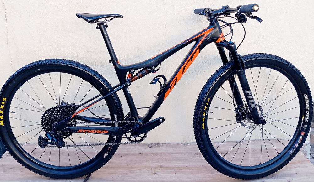 JF-Bikes Bicicletas KTM Scarp Carbono M 12v Fox suspensão total