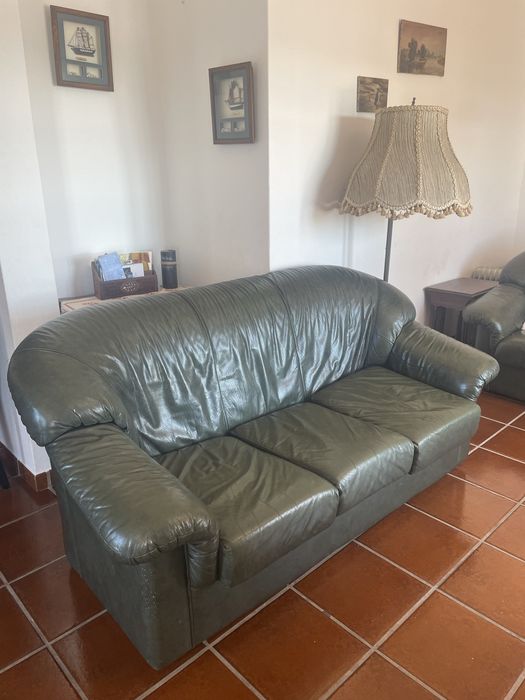Sofas (terno) em pele verdadeira verde
