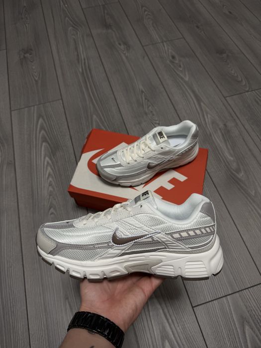 Кросівки Nike Initiator