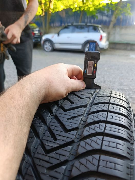 195/50/16 Pirelli snow control