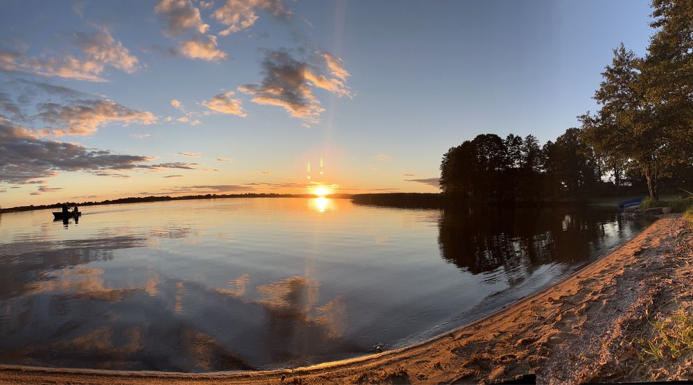 Domek nad jeziorem z balią
