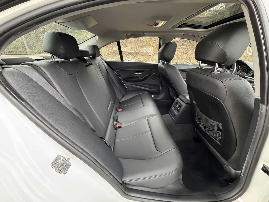 BMW 3 Series 328i xDrive      2015