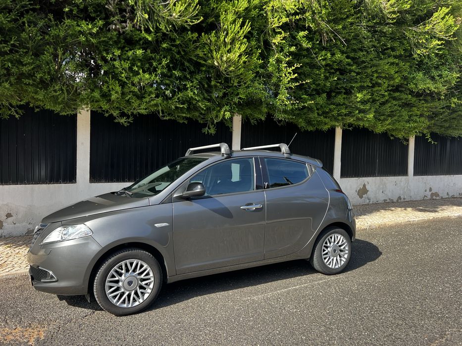 Lancia y - Full Extras, Estado de Novo, Nacional