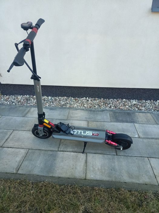Hulajnoga elektryczna Motus 8,5 pro lite